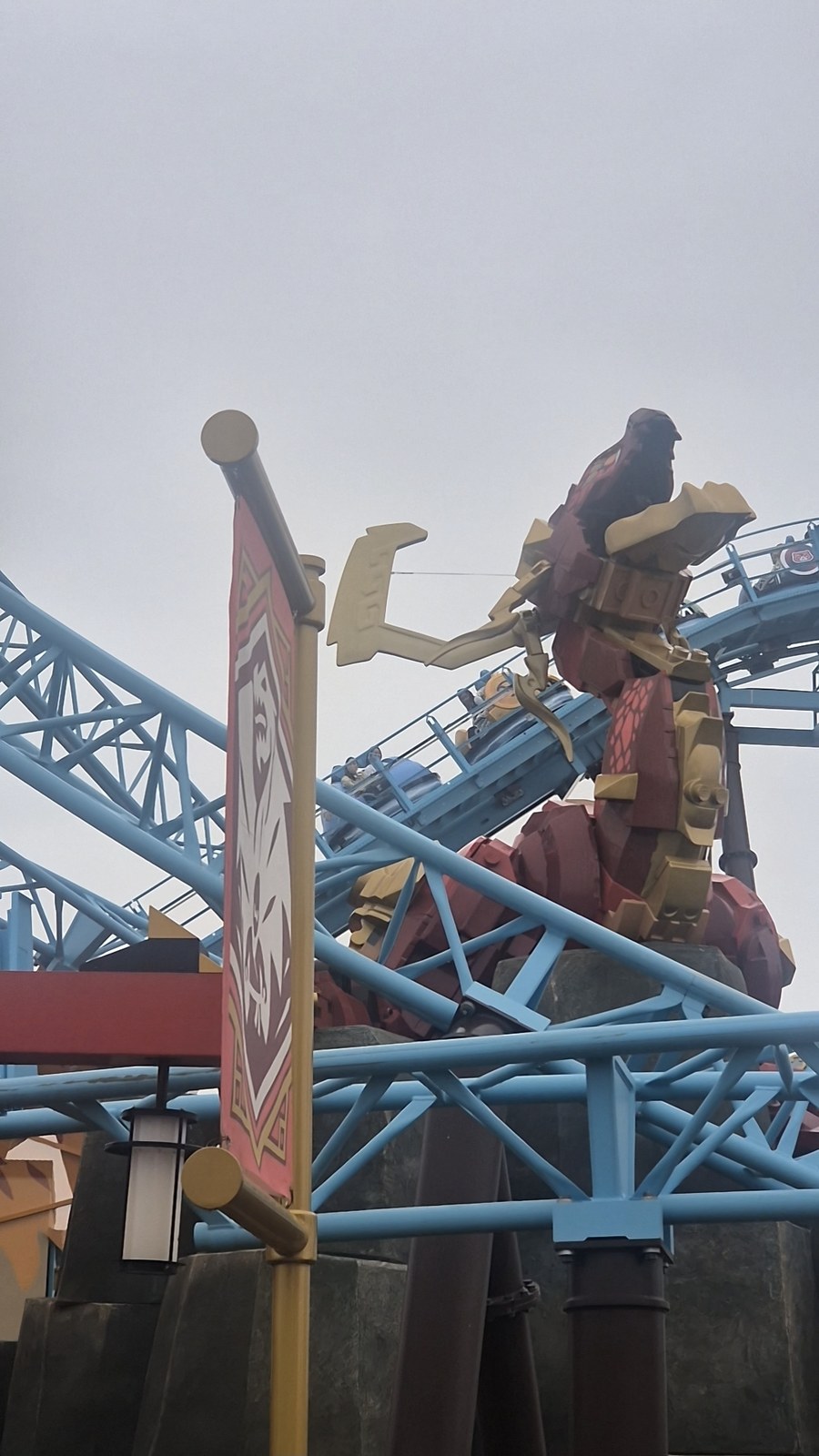 Giant Ninjago warrior statue at LegoLand Korea Ninjago World