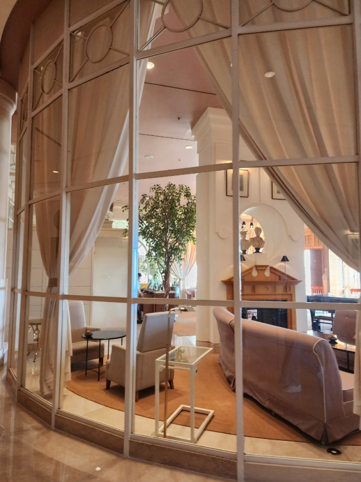 The Shilla Jeju lobby seating area with European-inspired decor