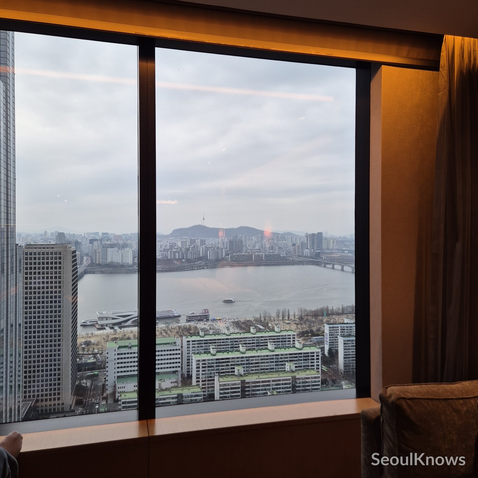 Conrad Seoul Han River view from the room