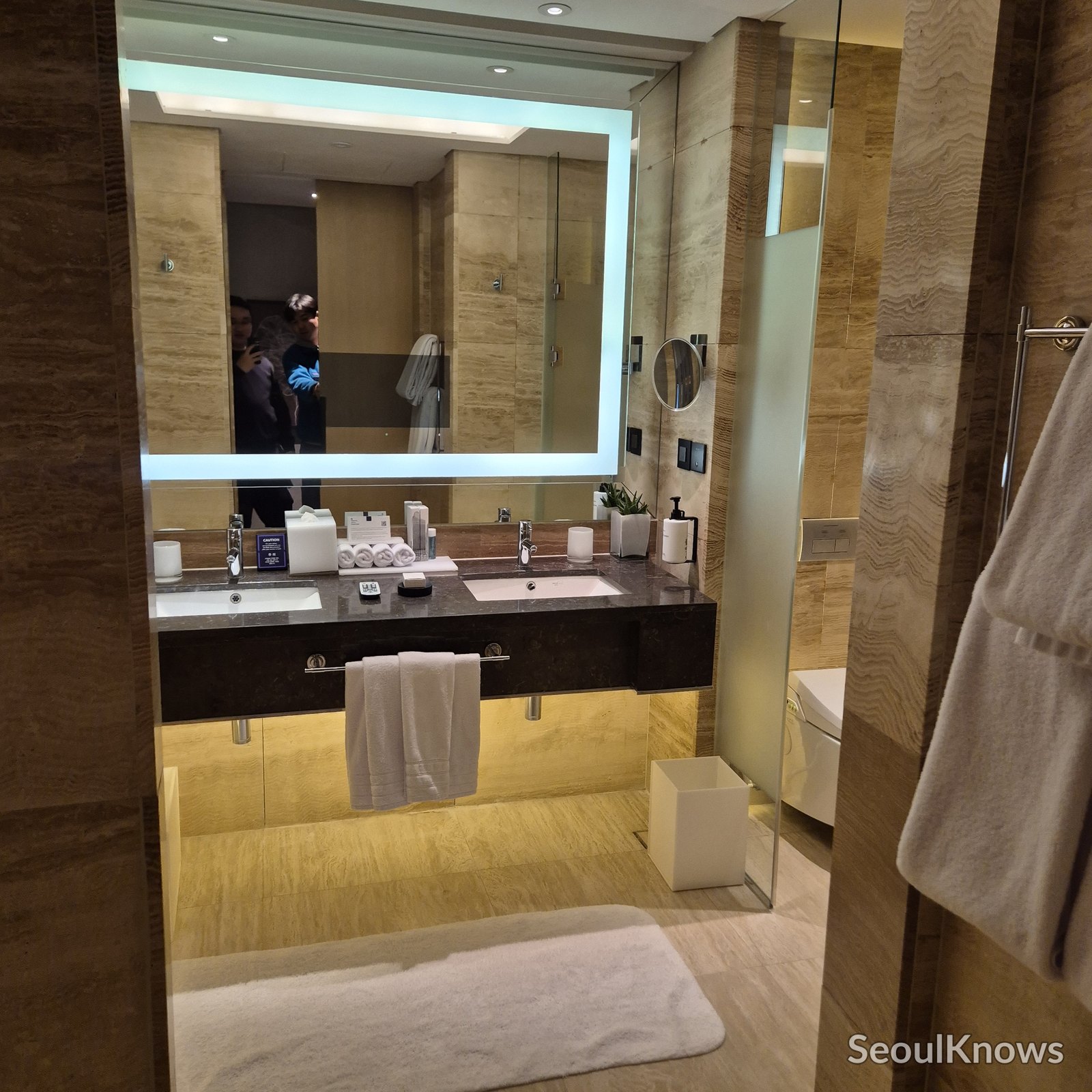 Conrad Seoul bathroom double vanity