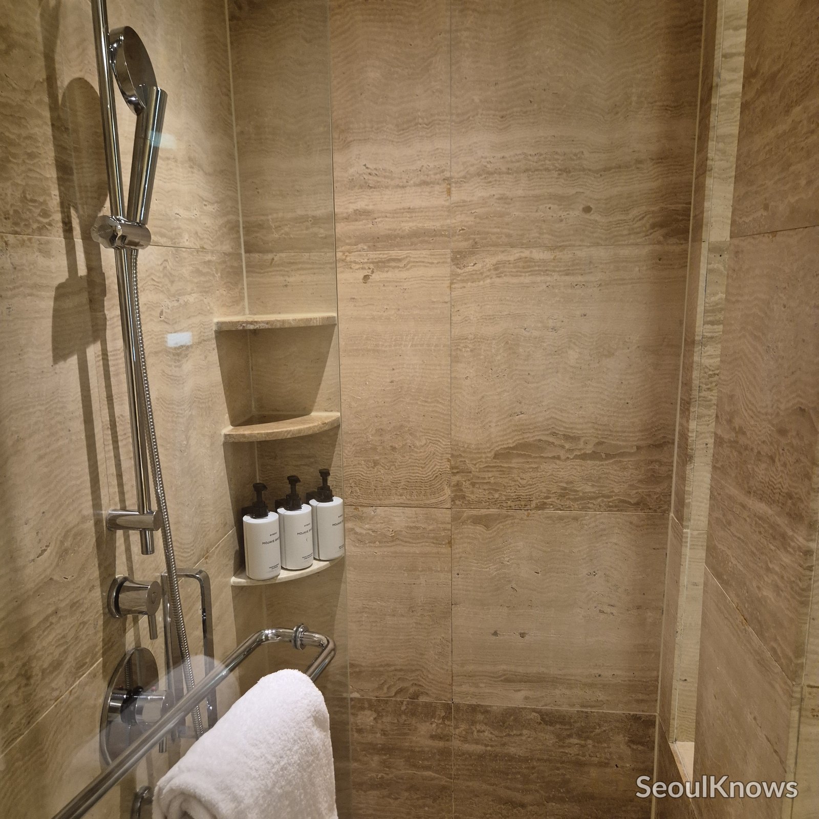 Conrad Seoul rain shower