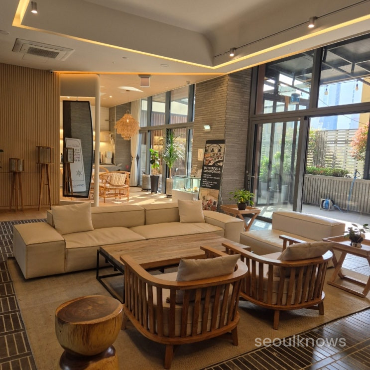 Lounge seating area at Hound Garden & Terrace