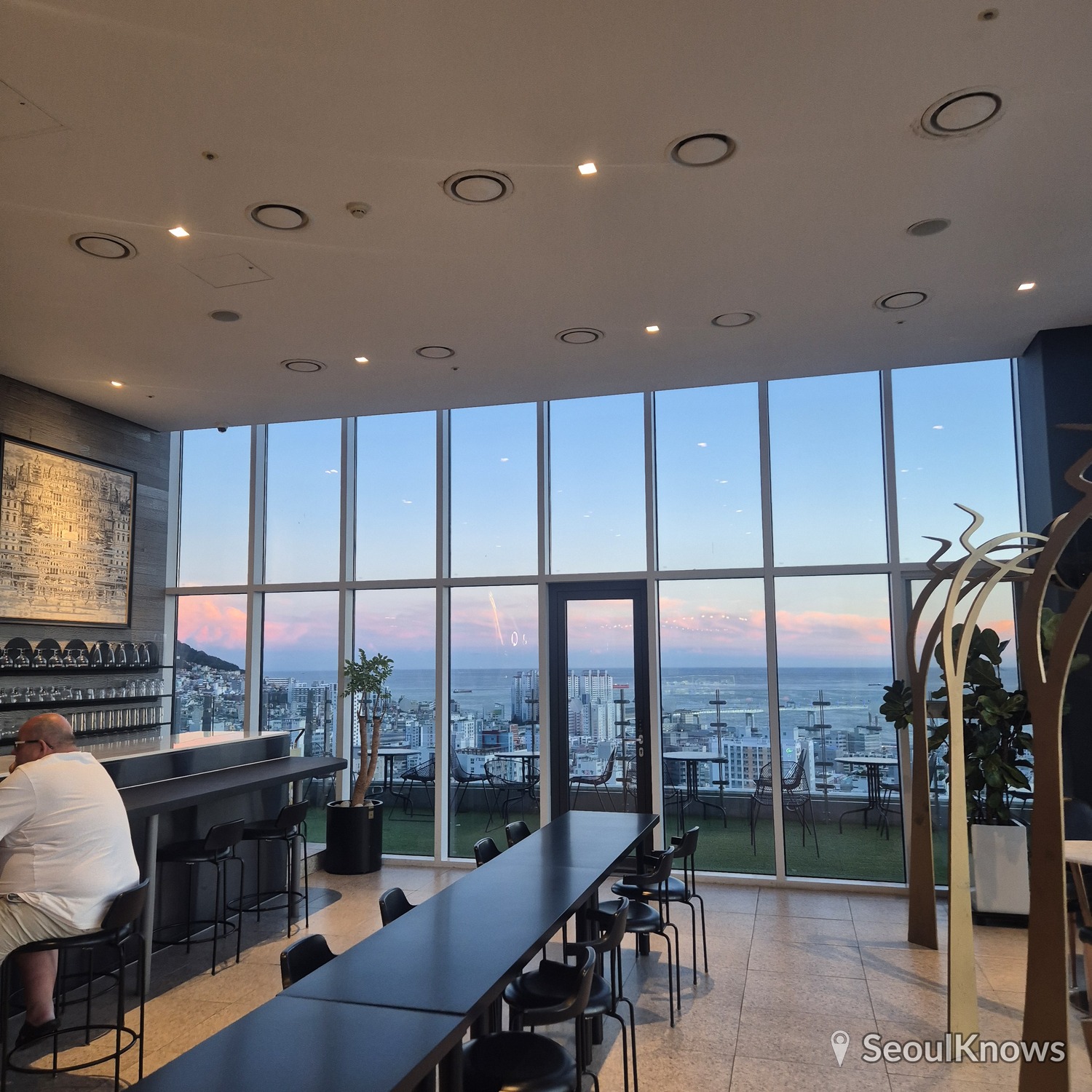 LaVALSE Hotel Busan Review | Ocean-View Rooms, 28F Sky Cafe & a Workation Center in Yeongdo