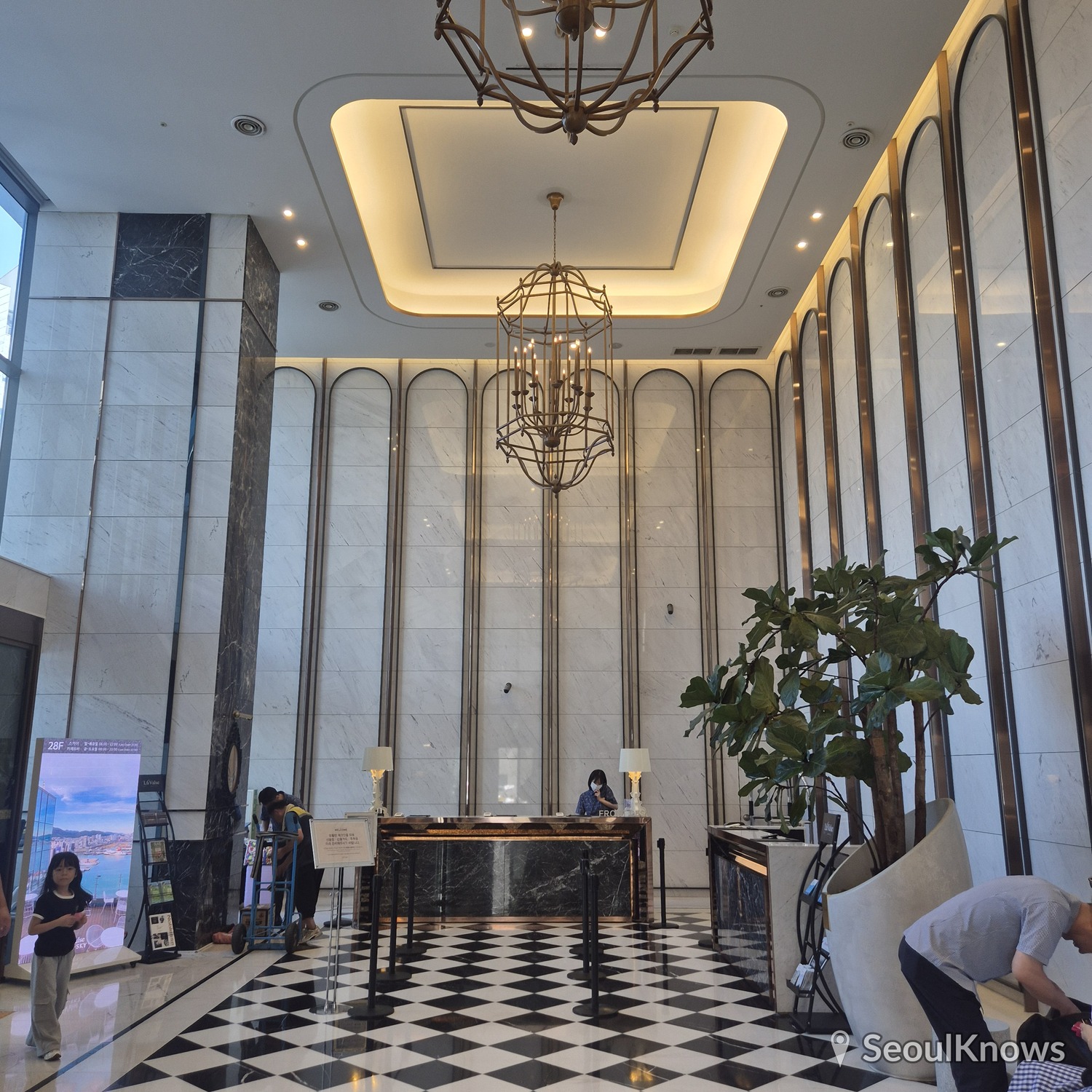 LaVALSE Hotel Busan grand lobby