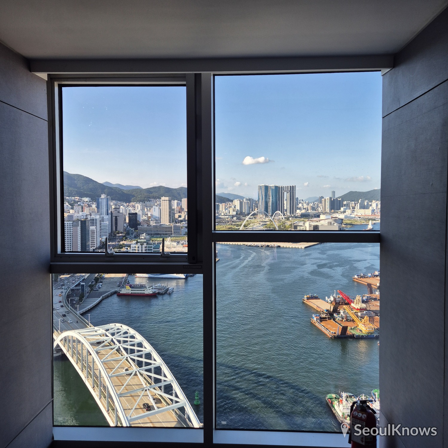 LaVALSE Hotel Busan elevator landing ocean-view window