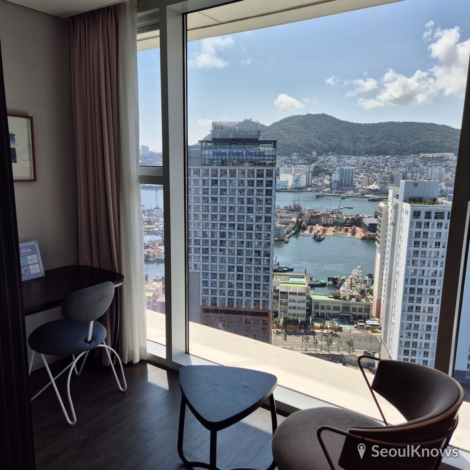 LaVALSE Hotel Busan window seating with ocean view