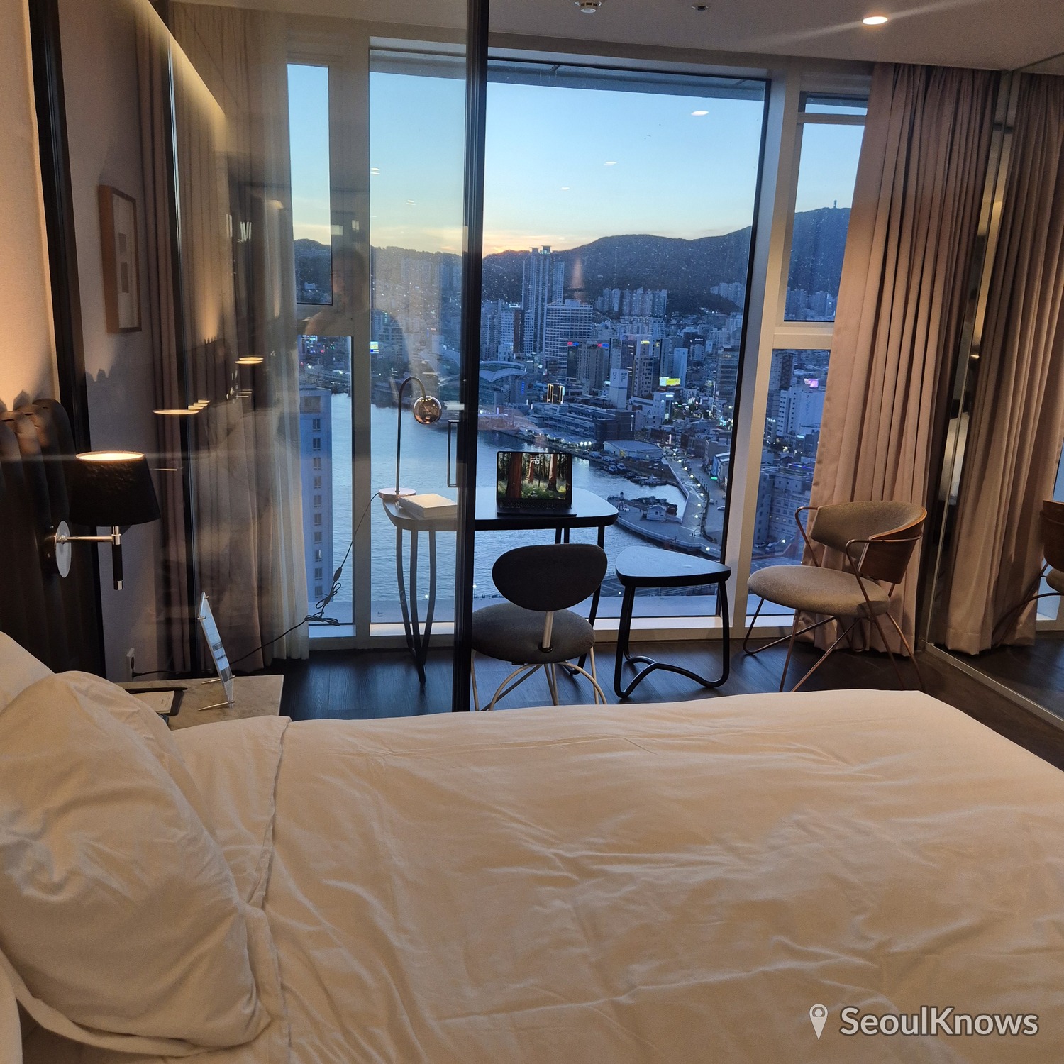 LaVALSE Hotel Busan sunset from the room
