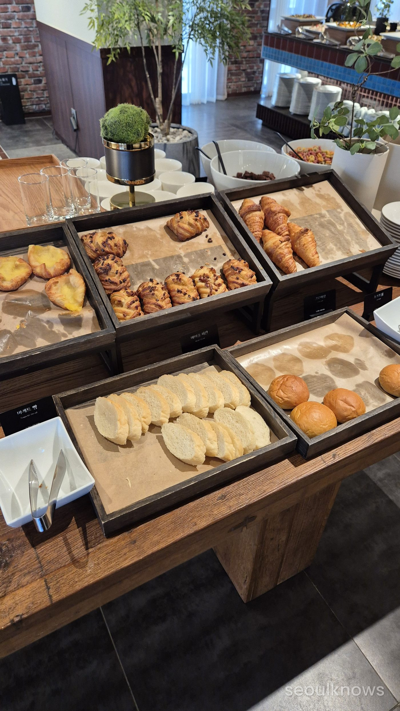 Breakfast bread station