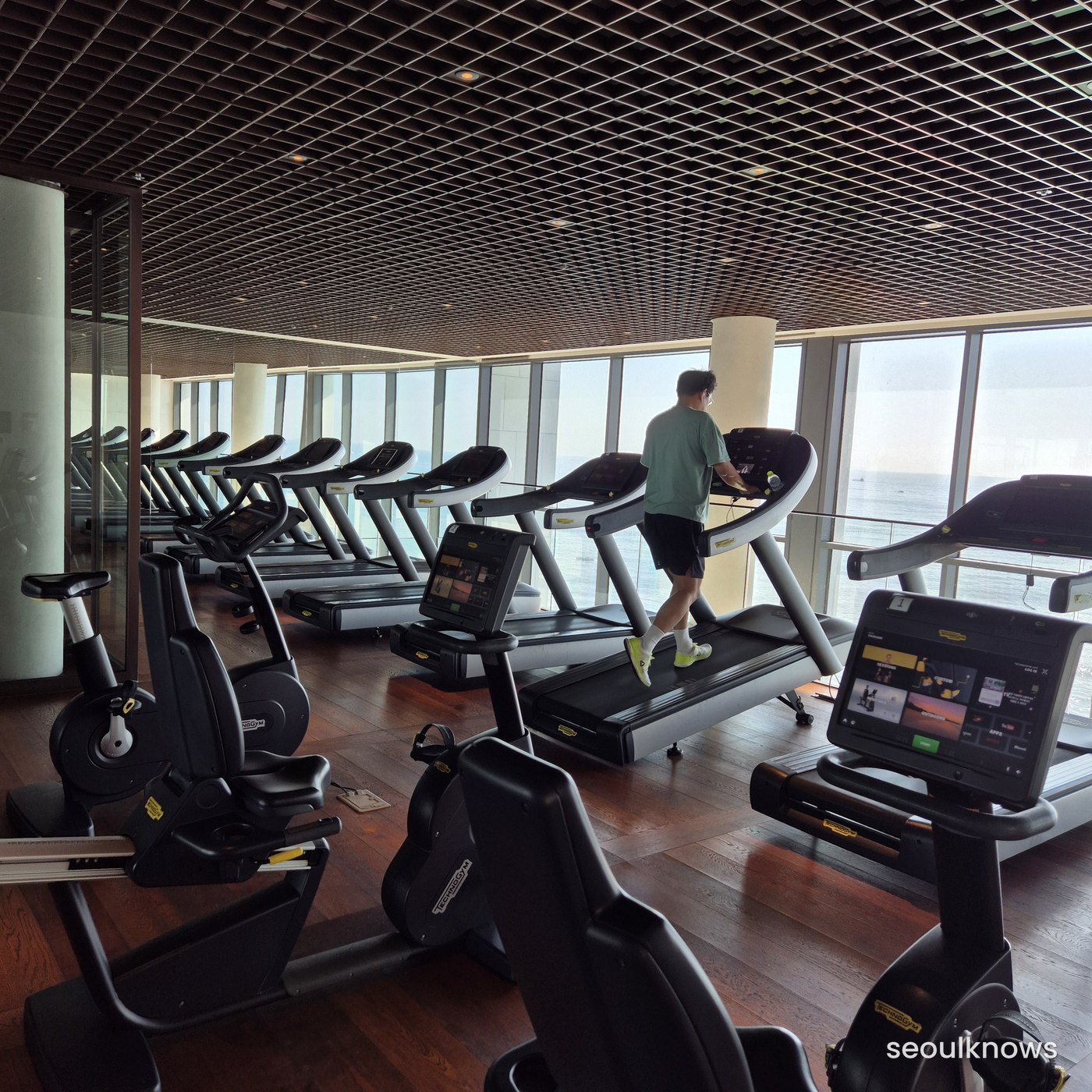 Gym with sea views at Ananti at Busan Cove