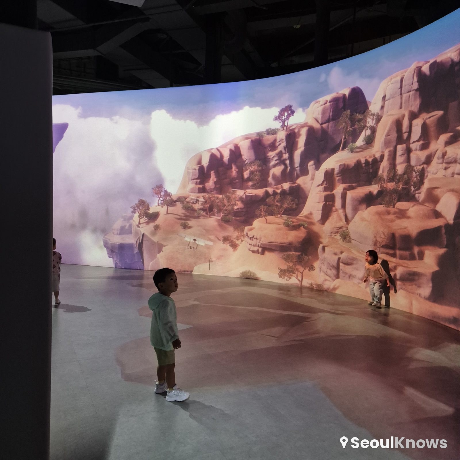 Immersive media zone with wall projections