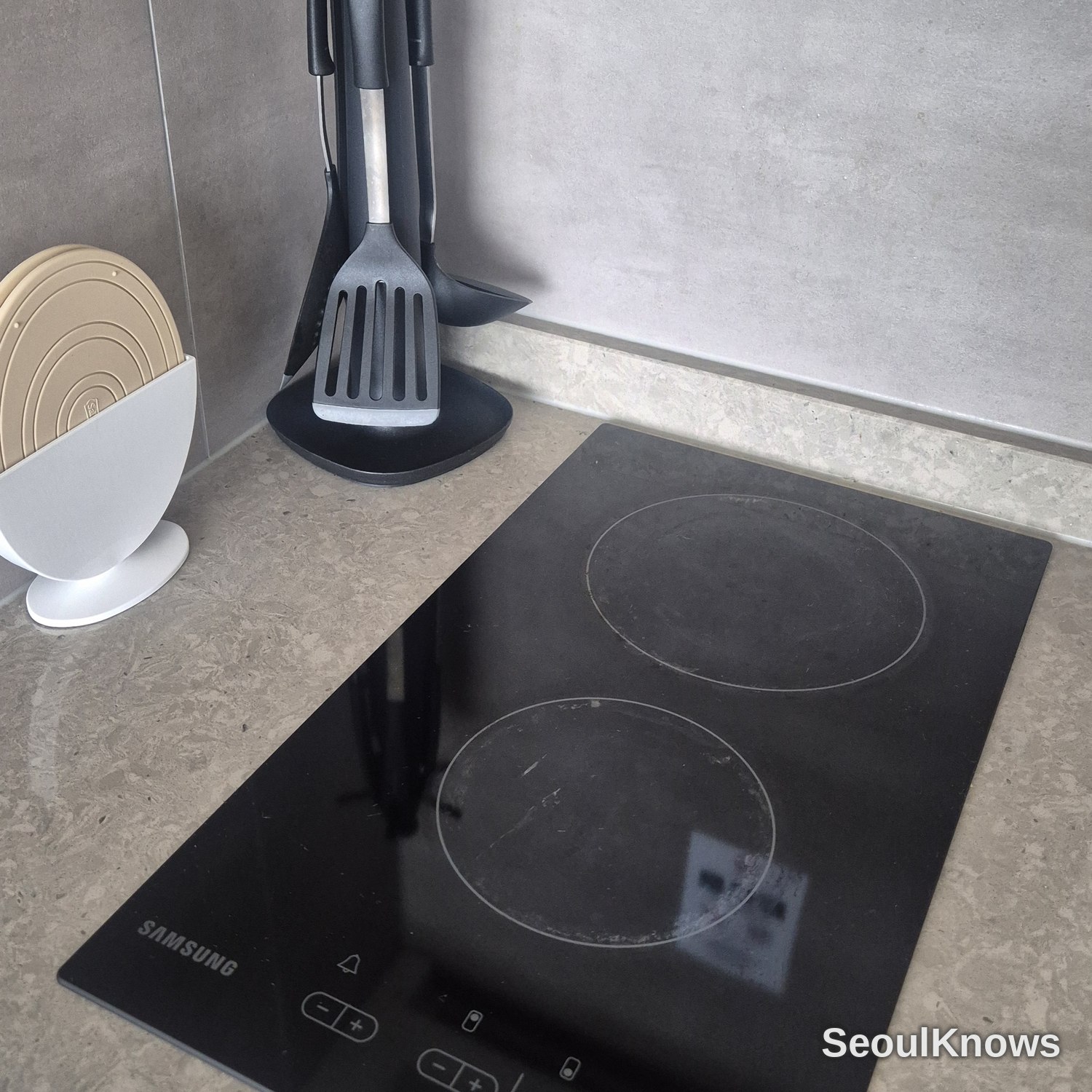 Brown Suites Busan cooktop