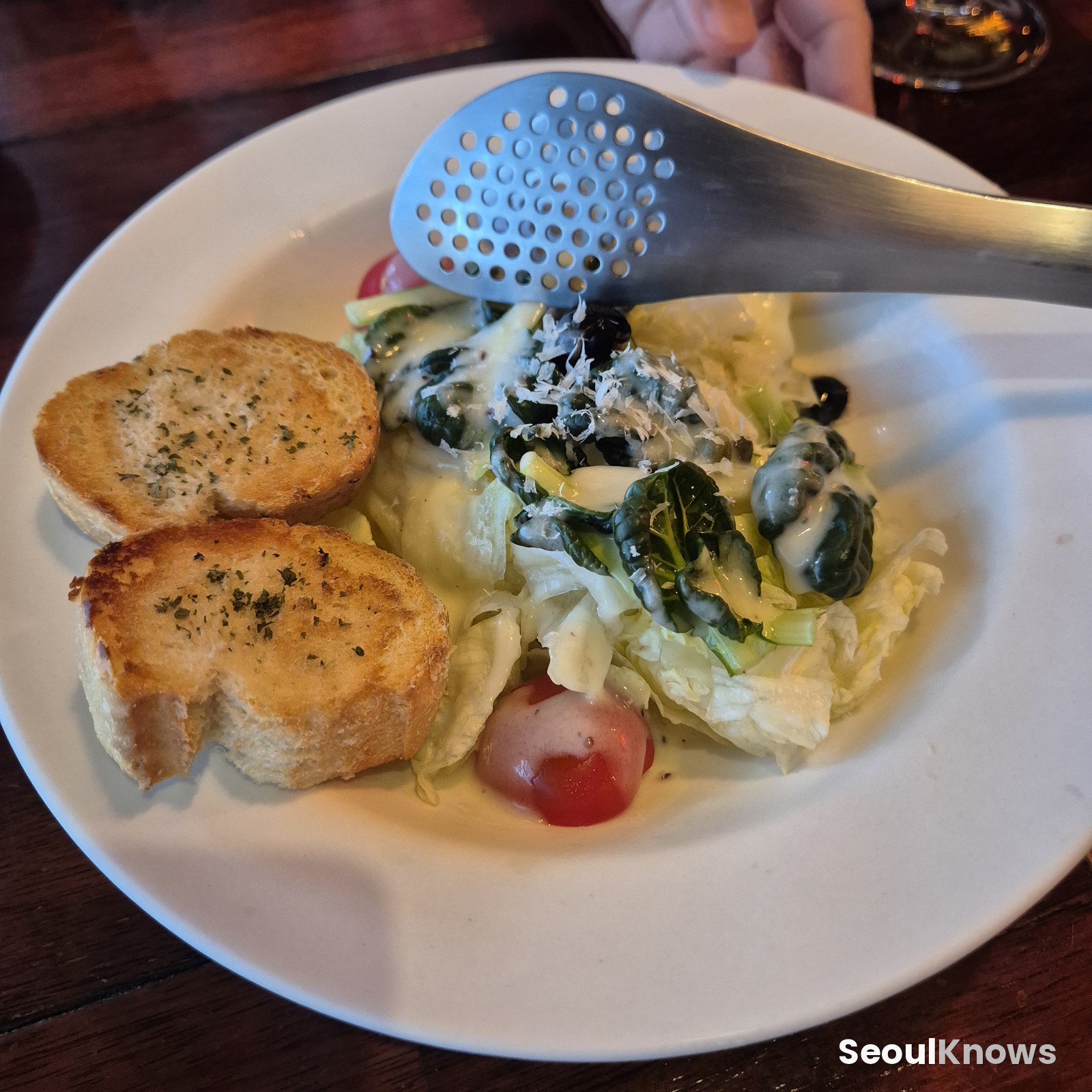Soup, salad and garlic bread starter at Burning Stone