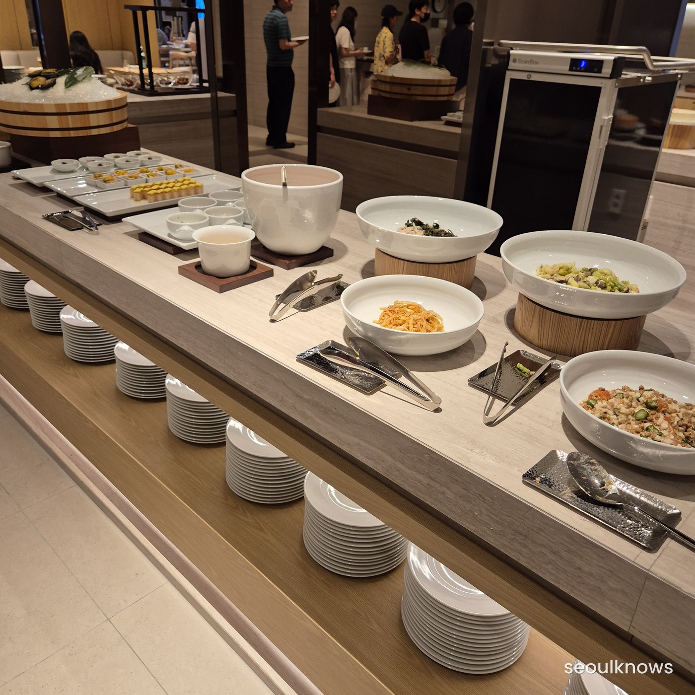 Dinner buffet line at Dining M