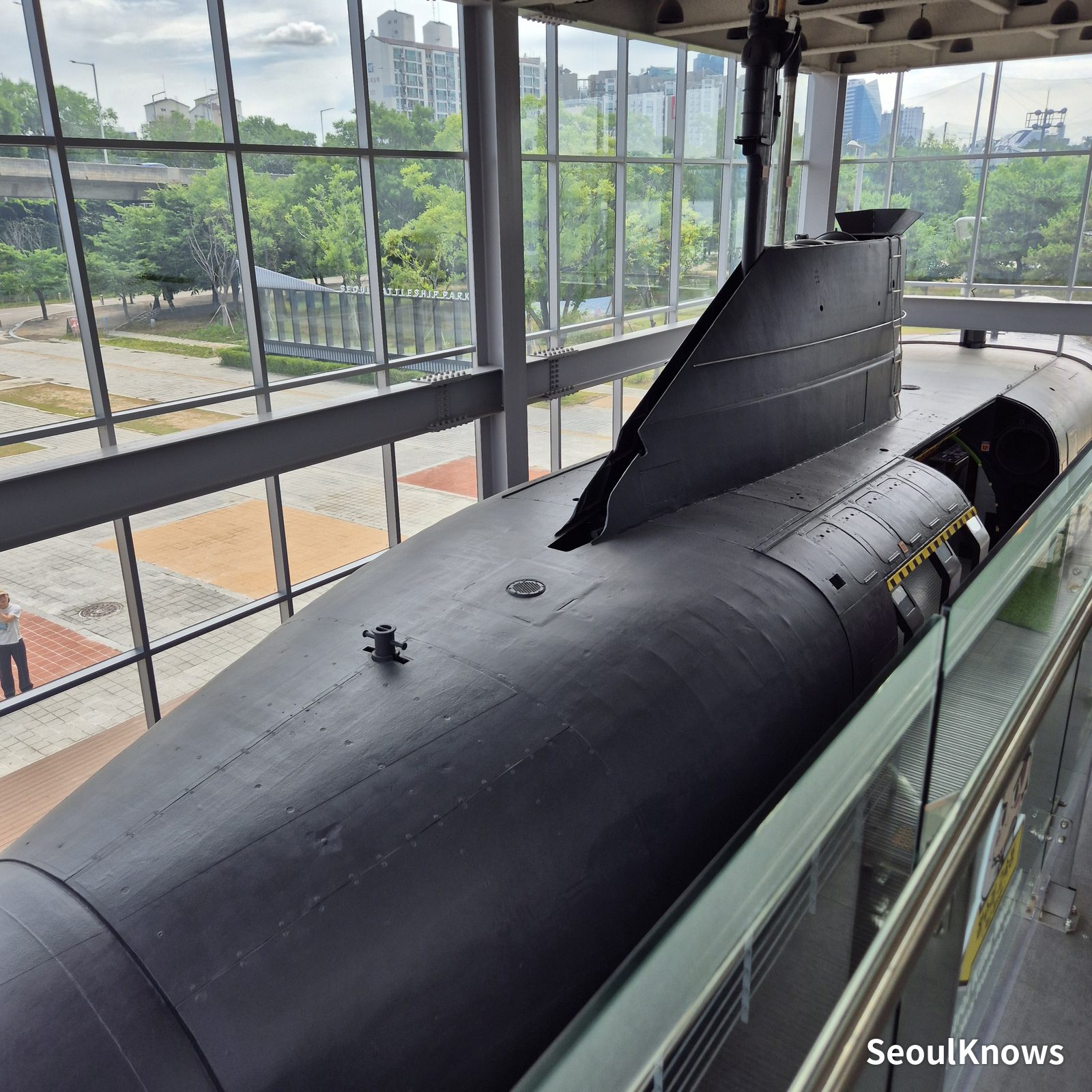 Seoul Battleship Park: stop 1 inside the submarine (photo 5)