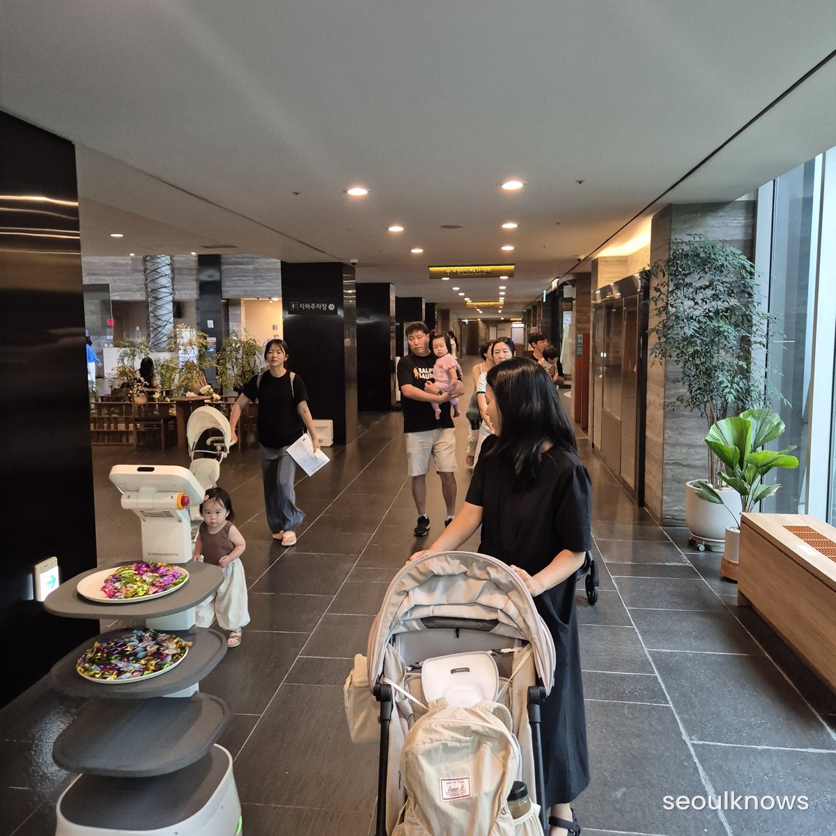 Dining and shopping corridor inside Konjiam Resort