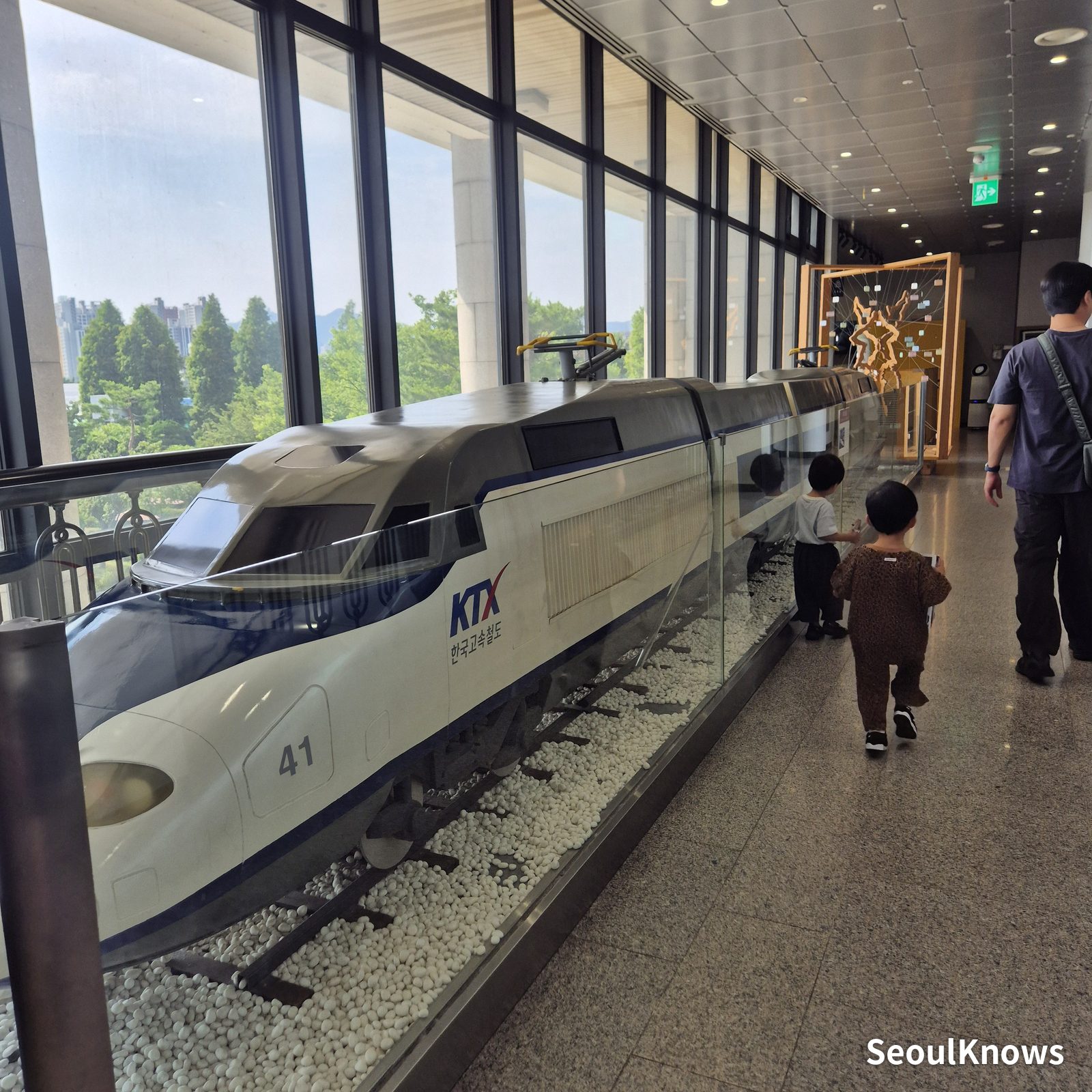 Railroad Museum, Uiwang: inside the exhibition hall (photo 4)