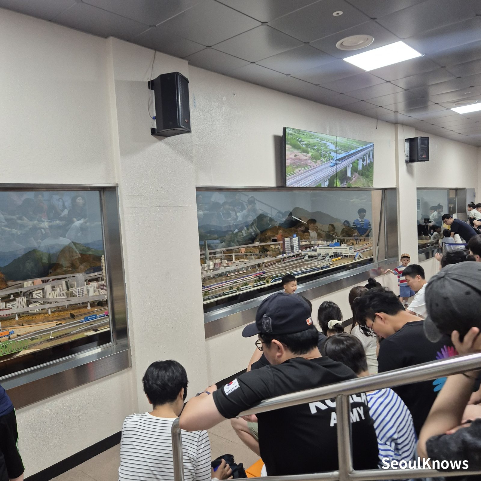 Railroad Museum, Uiwang: star attraction the model-train diorama (photo 5)