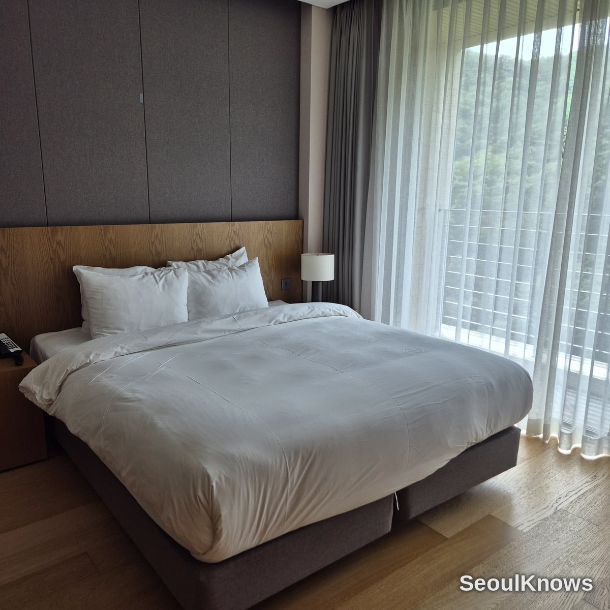 RESTREE G50 double bedroom