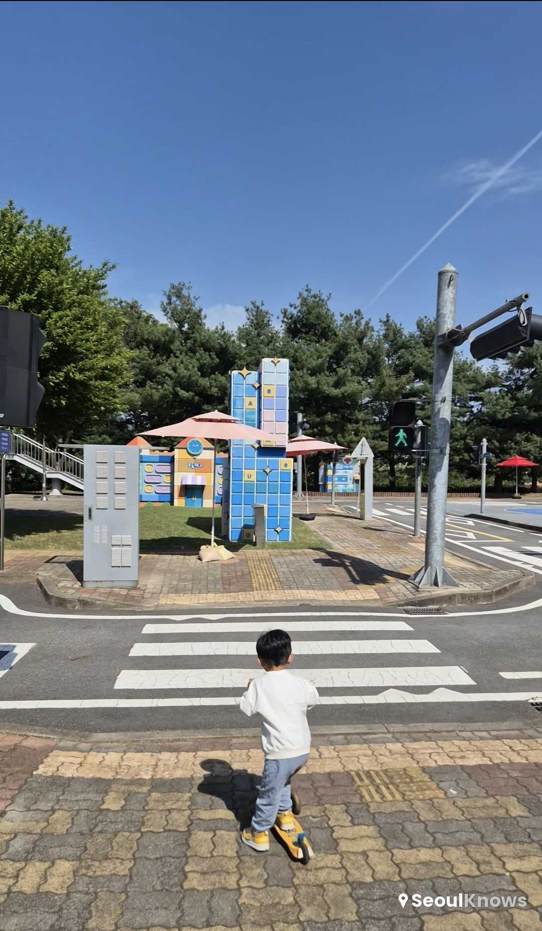 Outdoor traffic-safety course with crosswalk