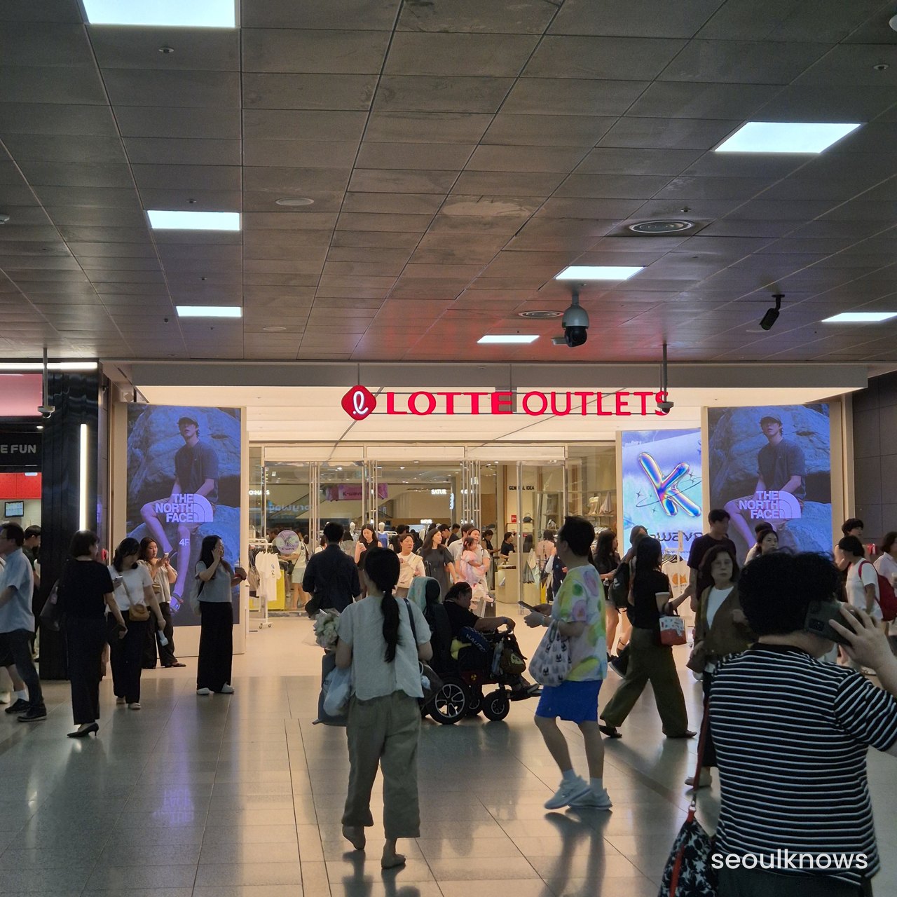 Lotte Outlets connected to Seoul Station
