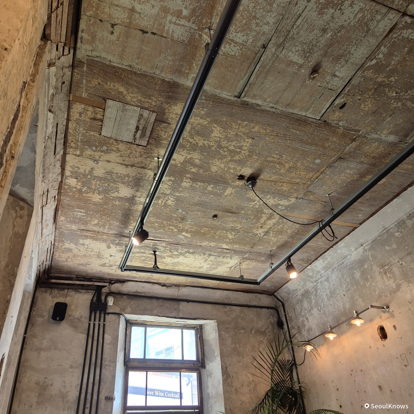 High ceilings and original 1920s walls inside the former Baekje Hospital building