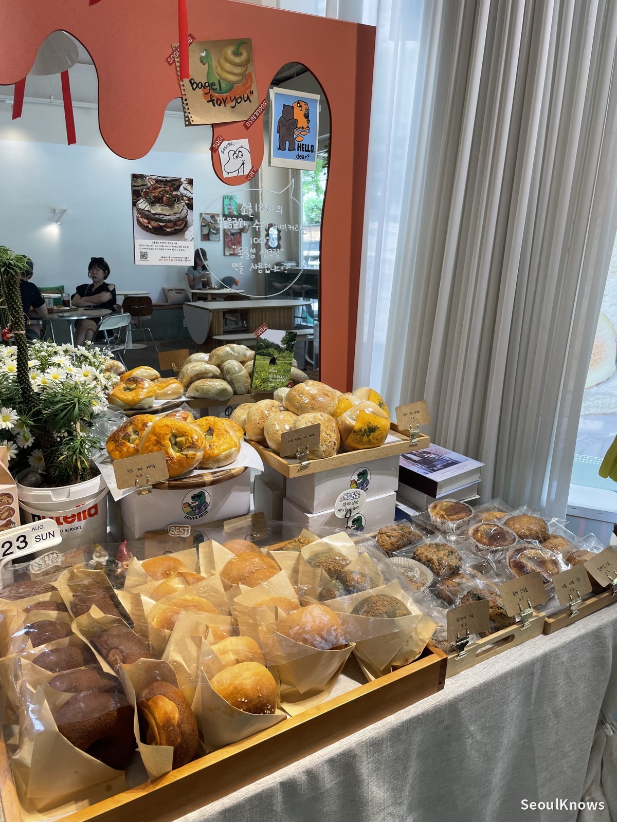 Sogulsok Gimpo cream bagel display