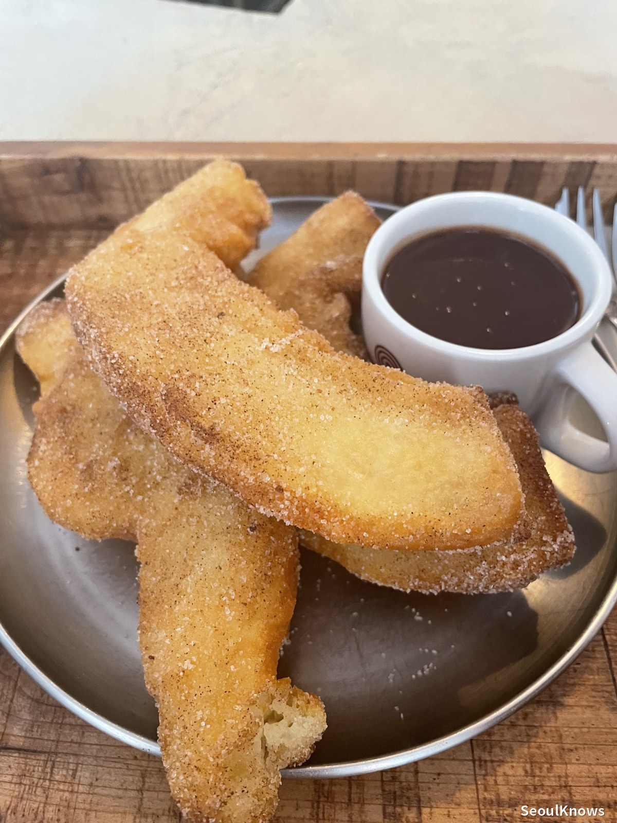 Thick southern-style cinnamon porras at Gluglu