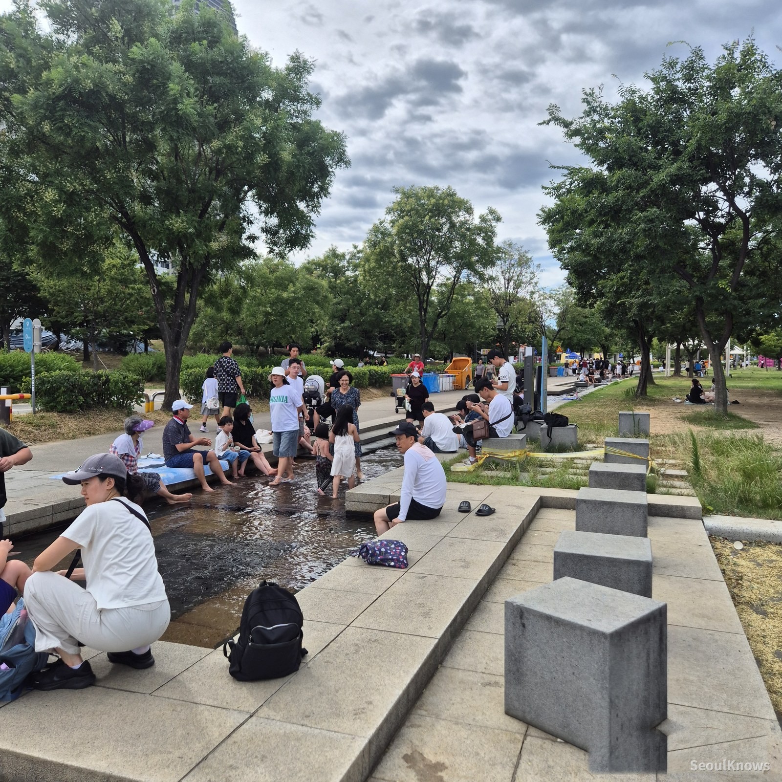 Yeouido Park near the pier