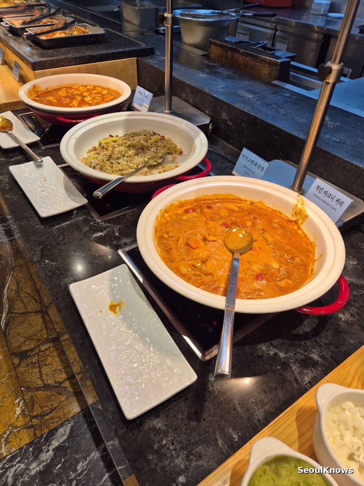 Curry and fried rice at the Hotel Susung breakfast buffet