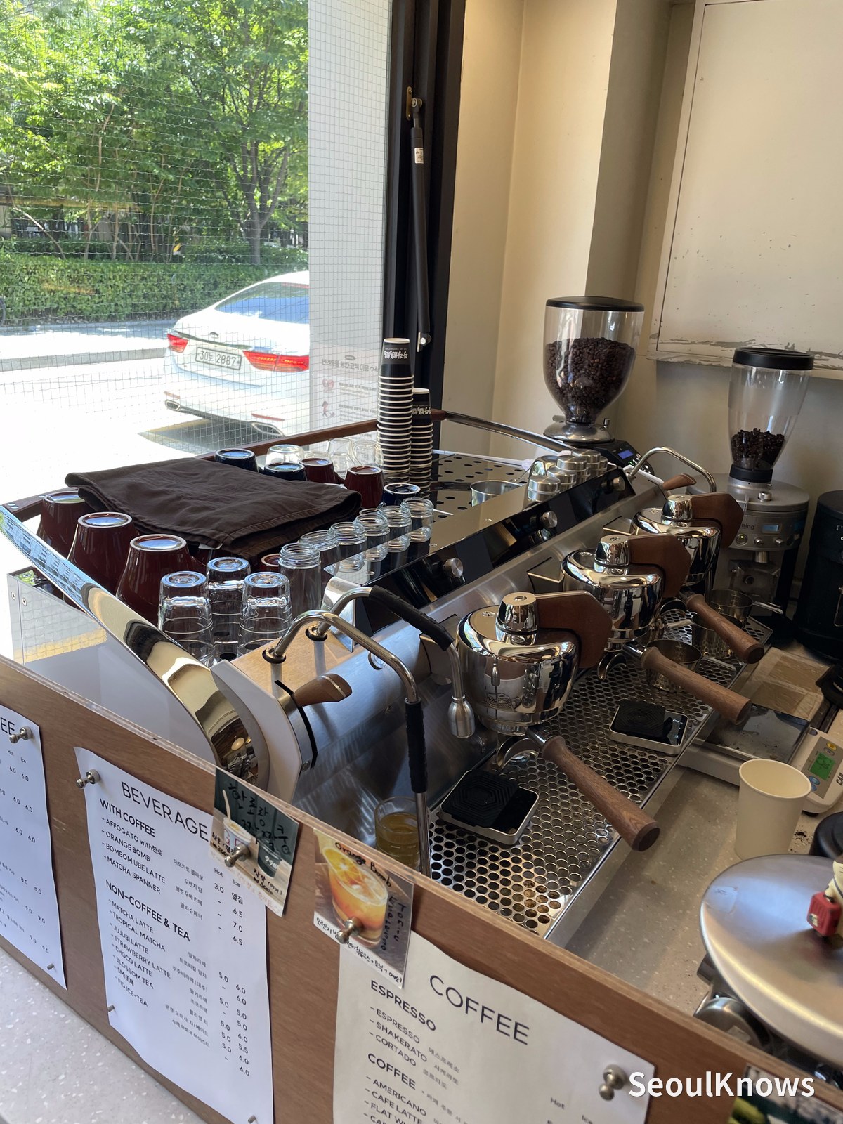 Three-group espresso machine at Jakjak Coffee Stand