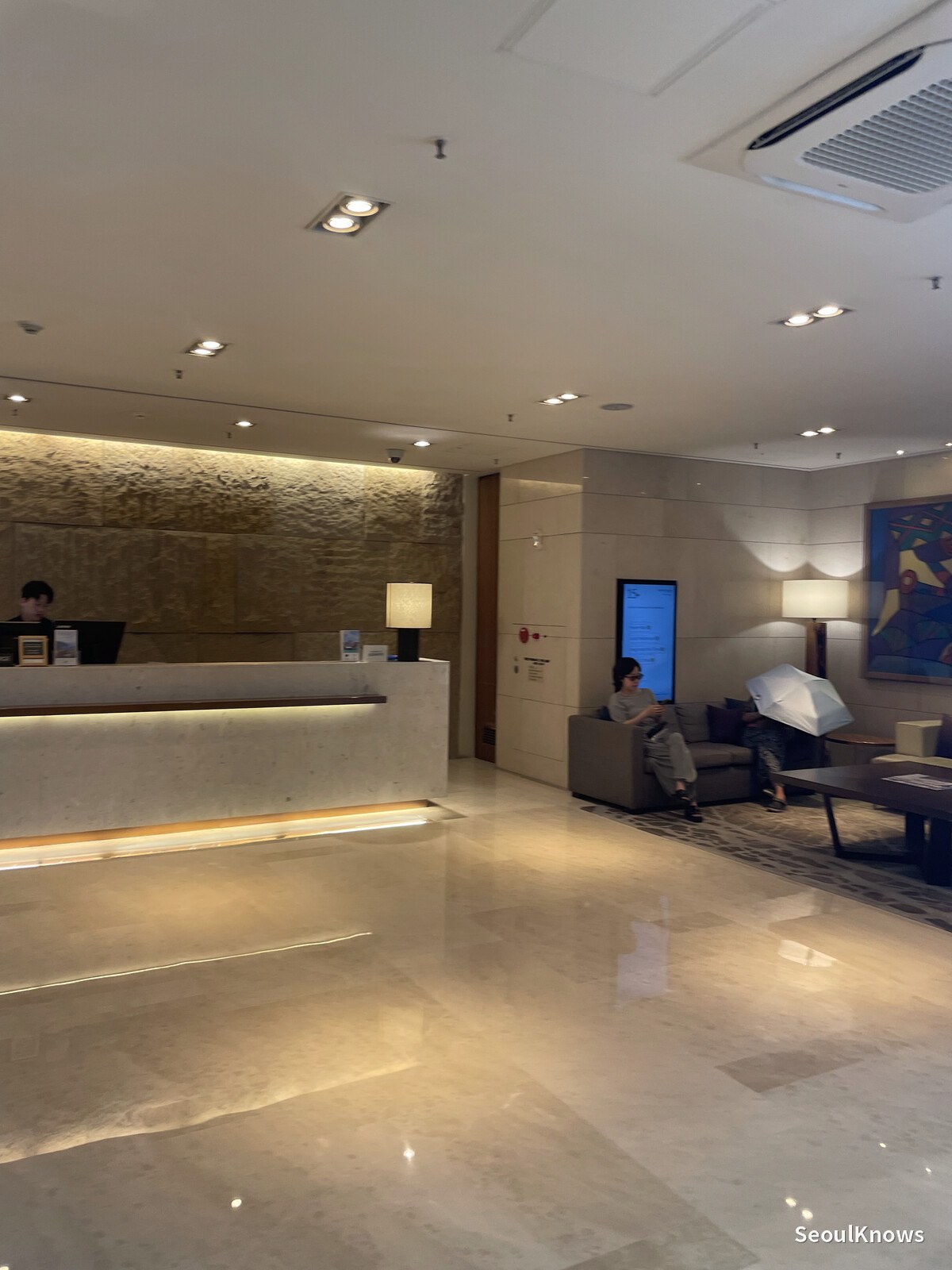Courtyard by Marriott Seoul Pangyo 8th floor lobby