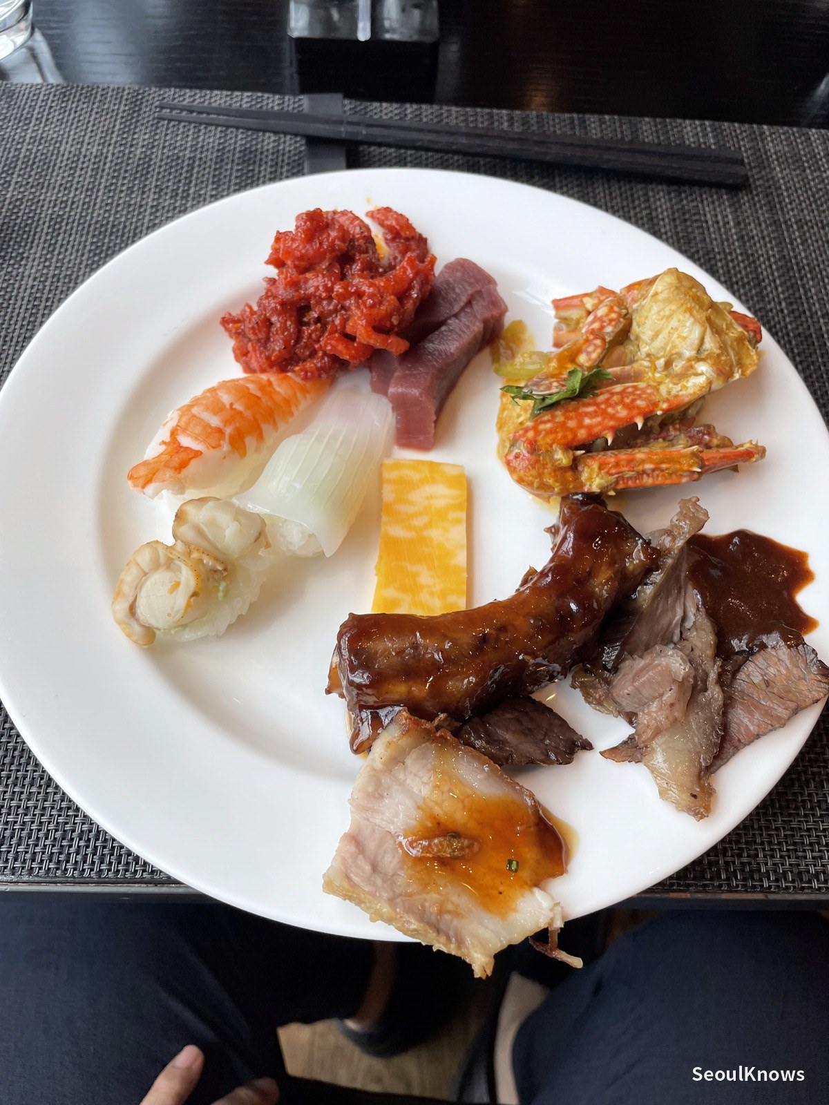 A plate of food from the MoMo Cafe buffet in Pangyo