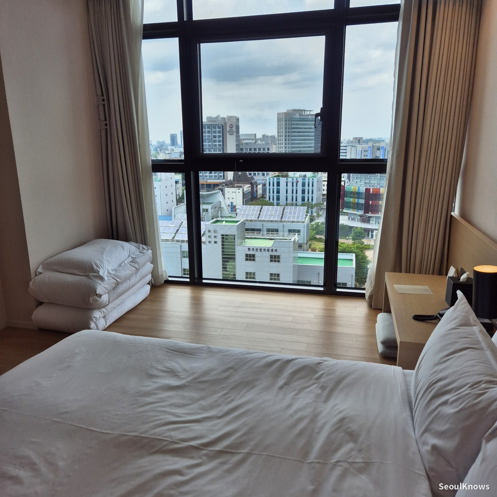 Shilla Stay Jeonju room with city-view window