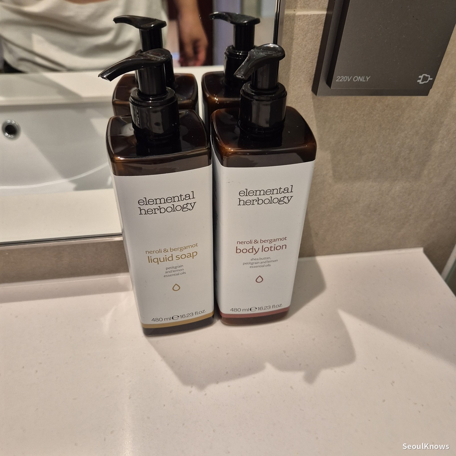 Shilla Stay Jeonju bathroom amenities Elemental Herbology