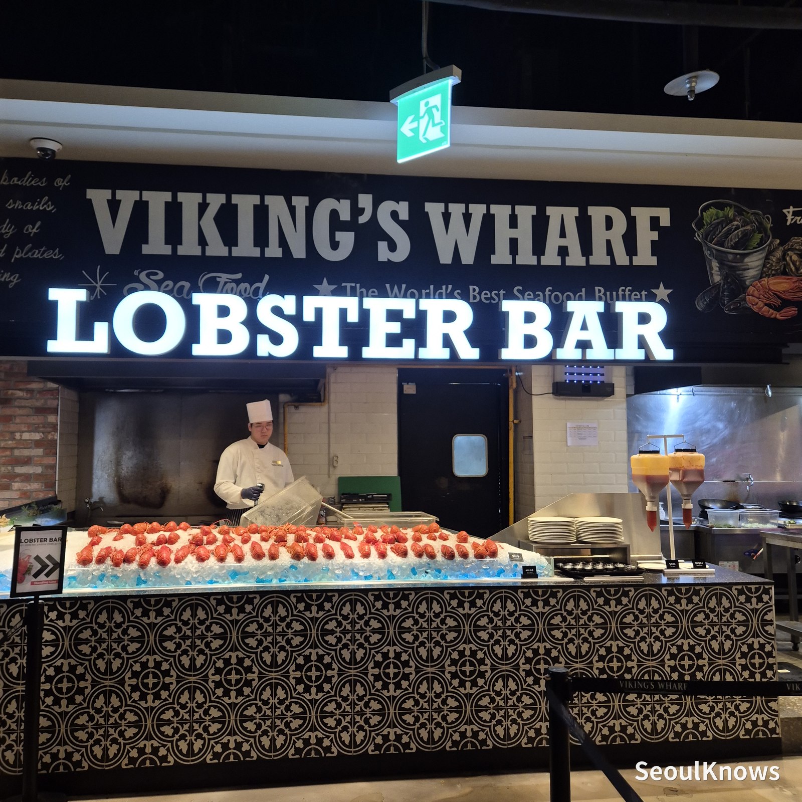 The Lobster Bar counter at Viking's Wharf COEX