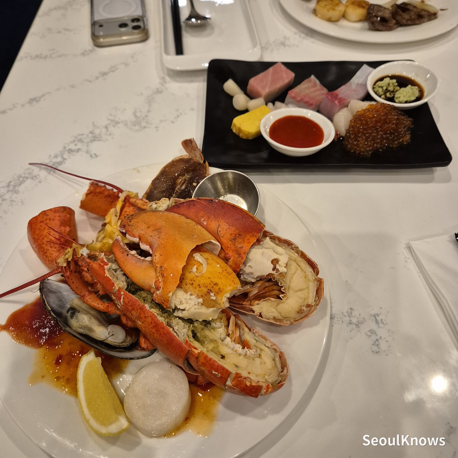 Mixed plate of lobster, scallop and clams at Viking's Wharf Seoul