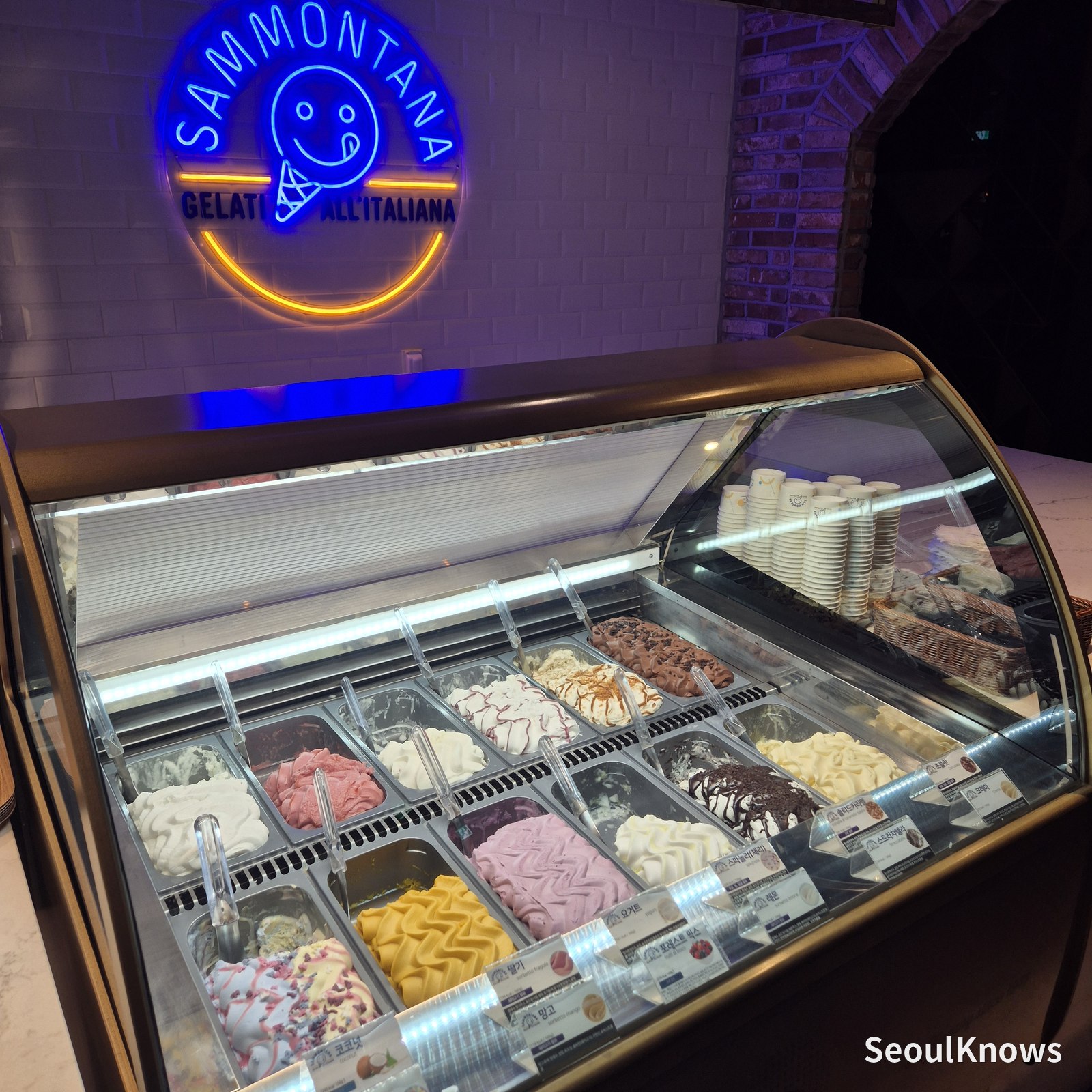 Sammontana Italian gelato counter at Viking's Wharf COEX