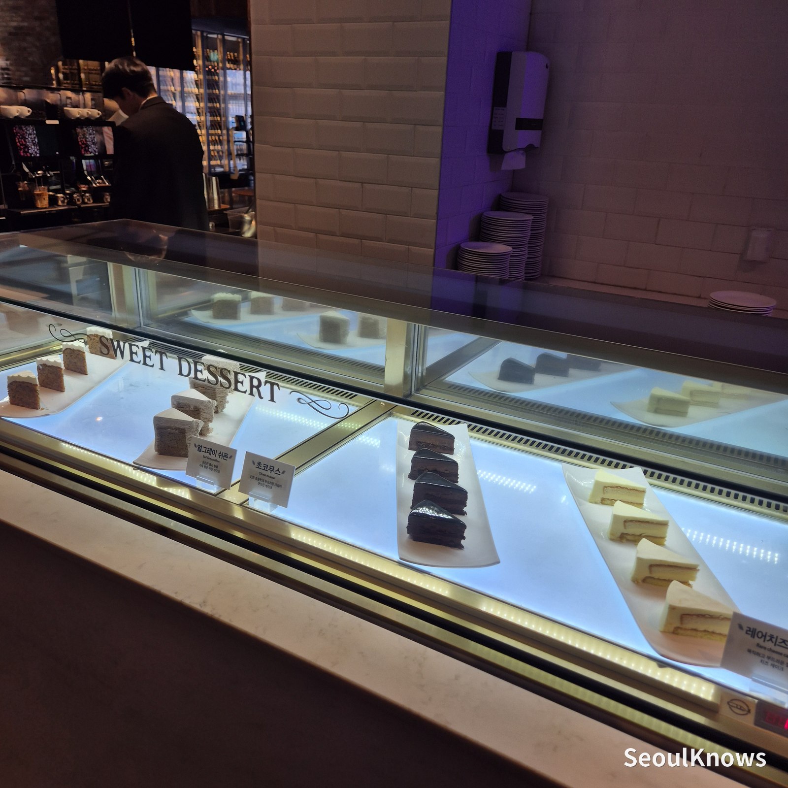 Dessert showcase of cakes at Viking's Wharf COEX