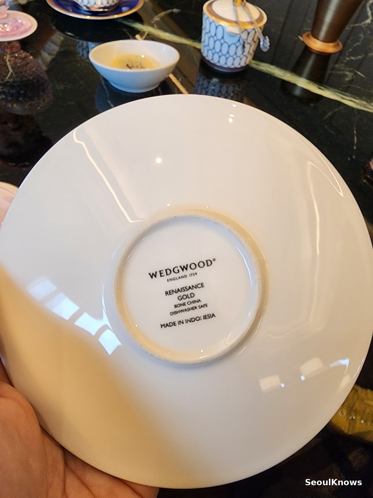 Wedgwood Renaissance Gold bone china backstamp on a saucer at L'Espace Seoul